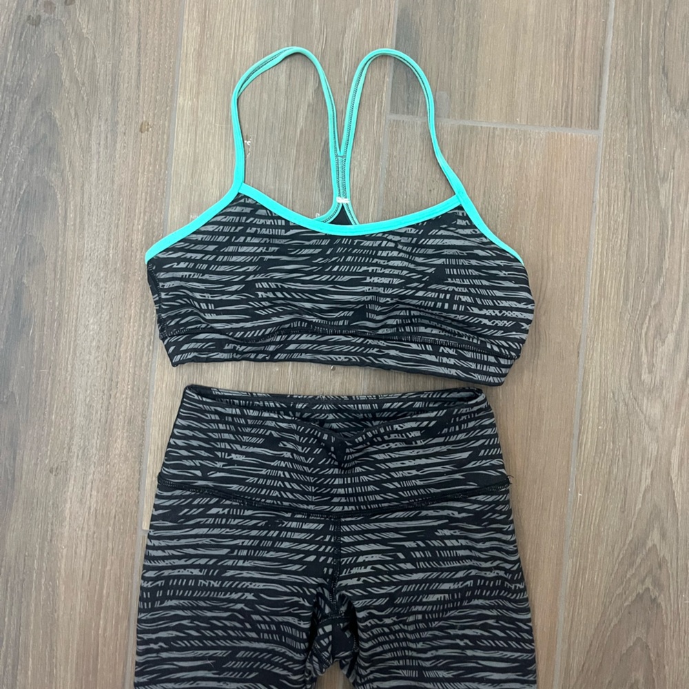 Matching lululemon set - Picture 5 of 7
